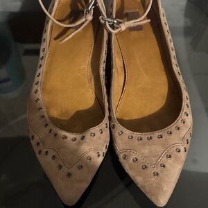 Elegant Studded Tan Flats